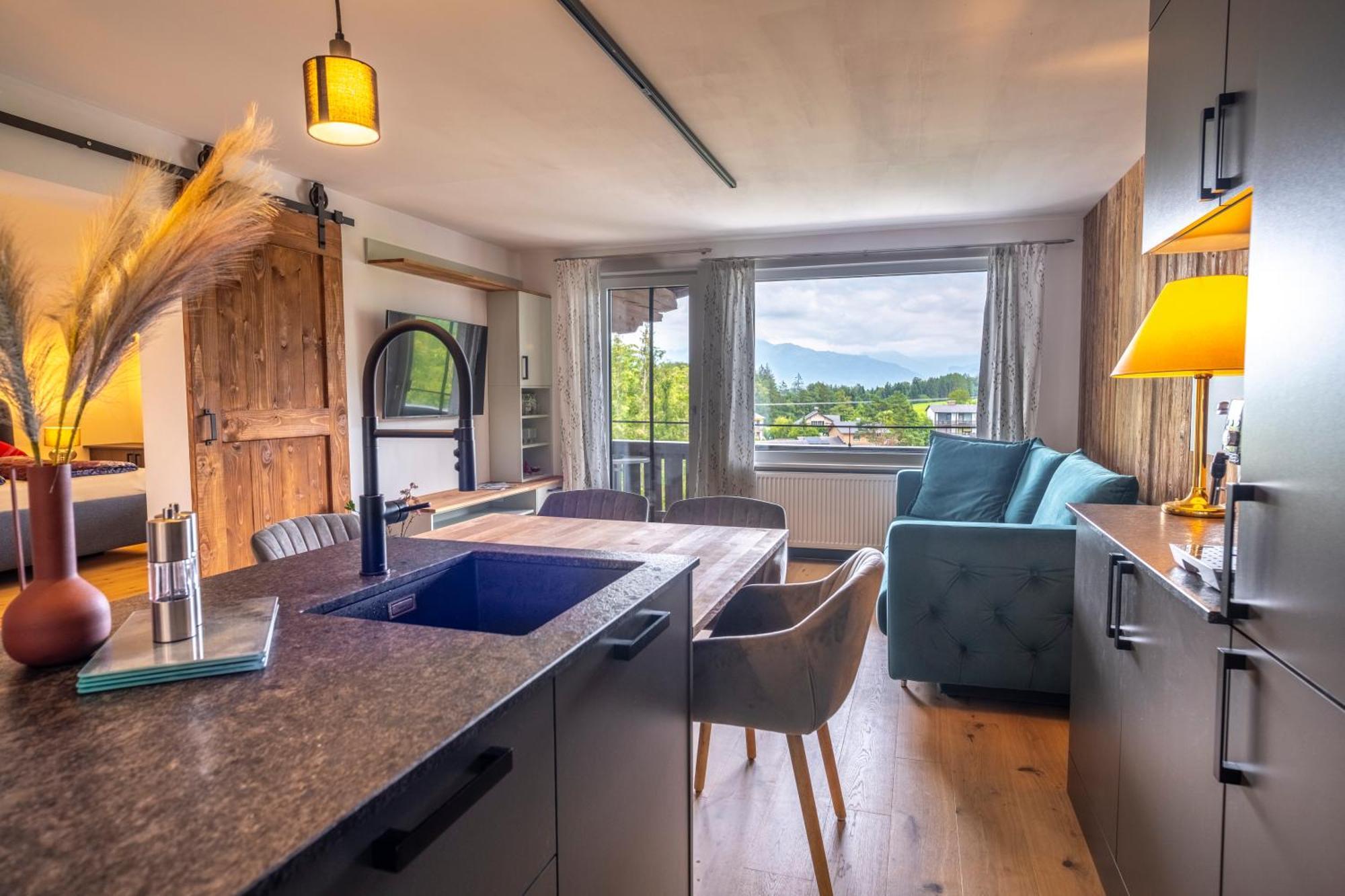 Wolfgangsee Appartements ชตรอเบิล ภายนอก รูปภาพ